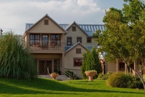 Inn on Lake Granbury exterior from behind