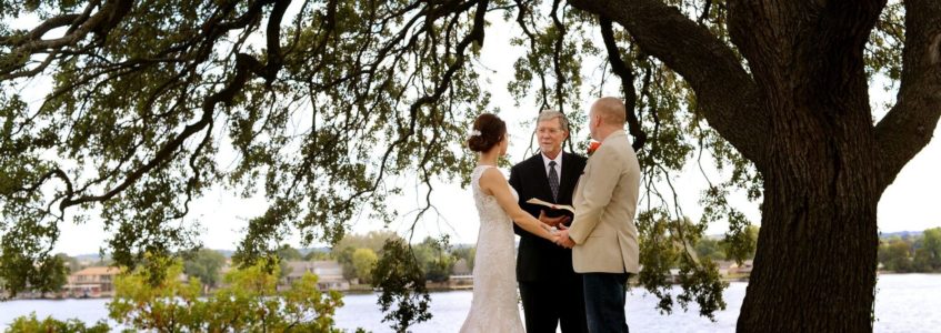 A couple is getting married at the Inn on Lake Granbury